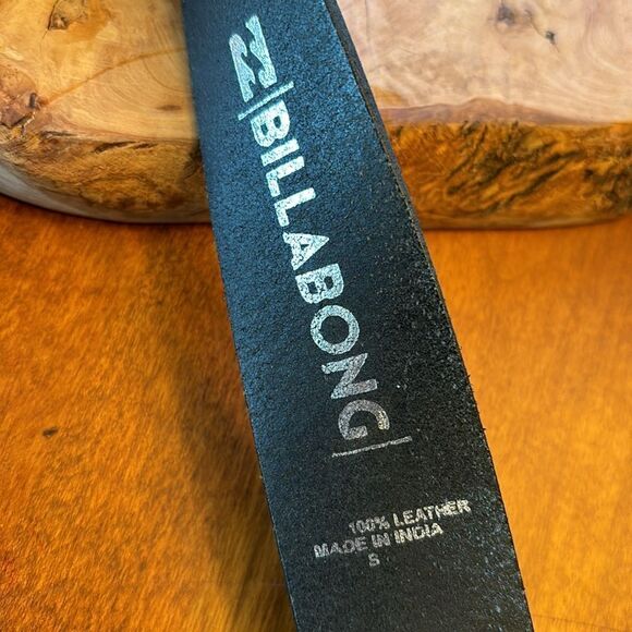 NEW. Billabong Dimension Leather Belt - S - Picture 2 of 8